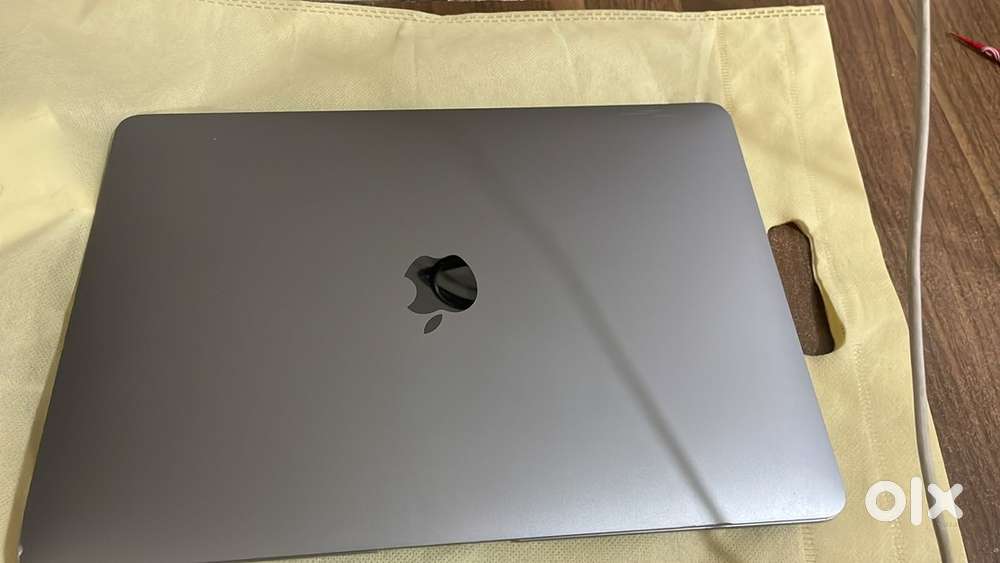 Mac Air 2019 Intel core i5 128 gb