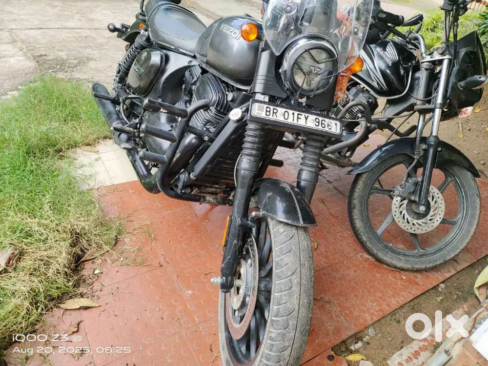 Yezdi 350cc in fully new condition.no any problem