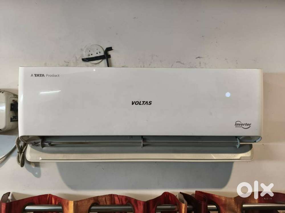 Voltas 1.5 ton split AC (working condition)