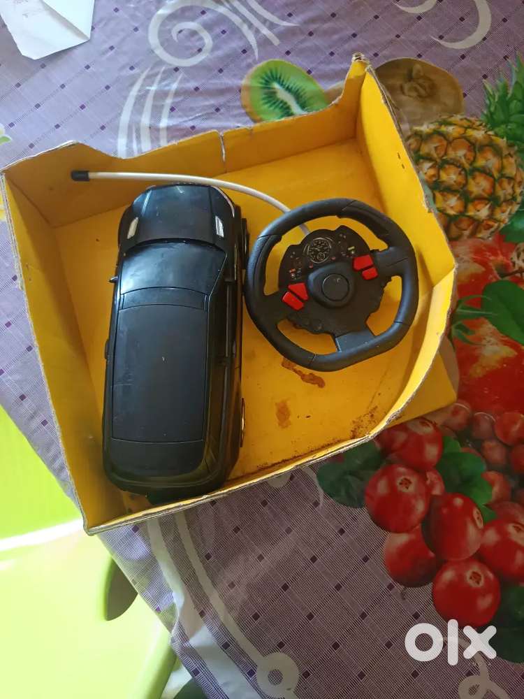 RC REMOTE CONTROL CAR NEW CONDITION