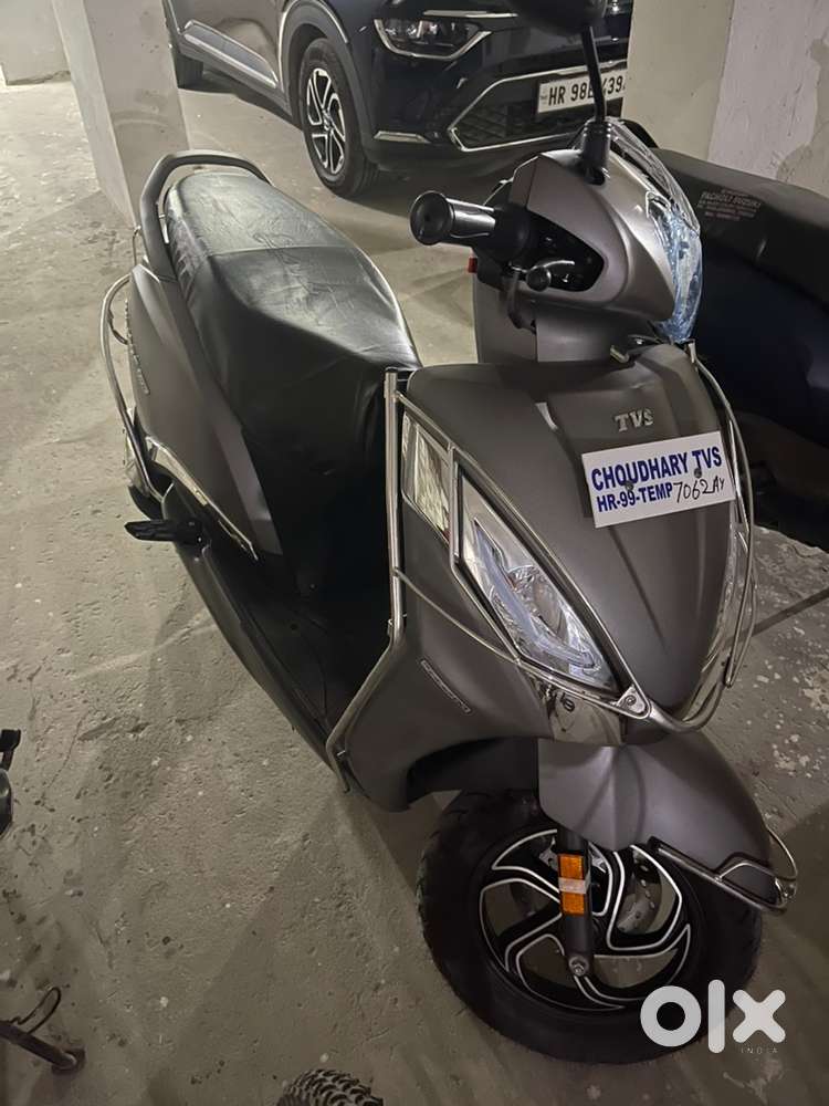 Jupiter 125 top model condition is like new 1st owner driven only higw