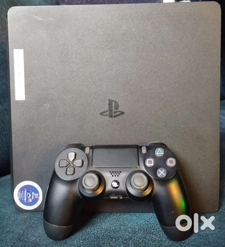 PlayStation 4 Slim Black 1TB