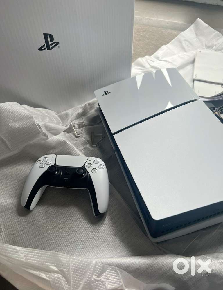 PS5 Console – Excellent Condition,