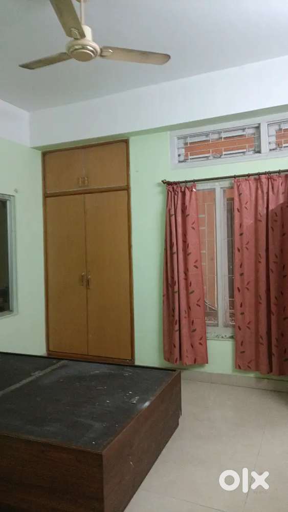 Semi furnished 2 bhk flat with 2 washroom at zoo road near sundorpur