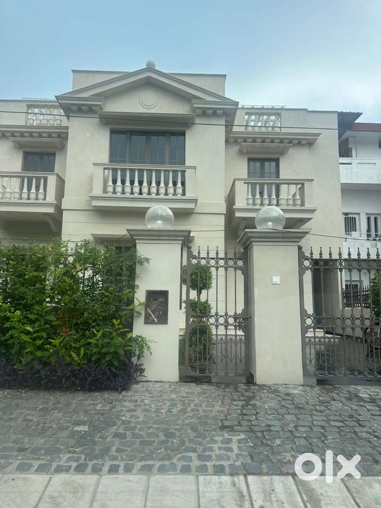 Independent one kanal duplex kothi sector 21 Chandigarh