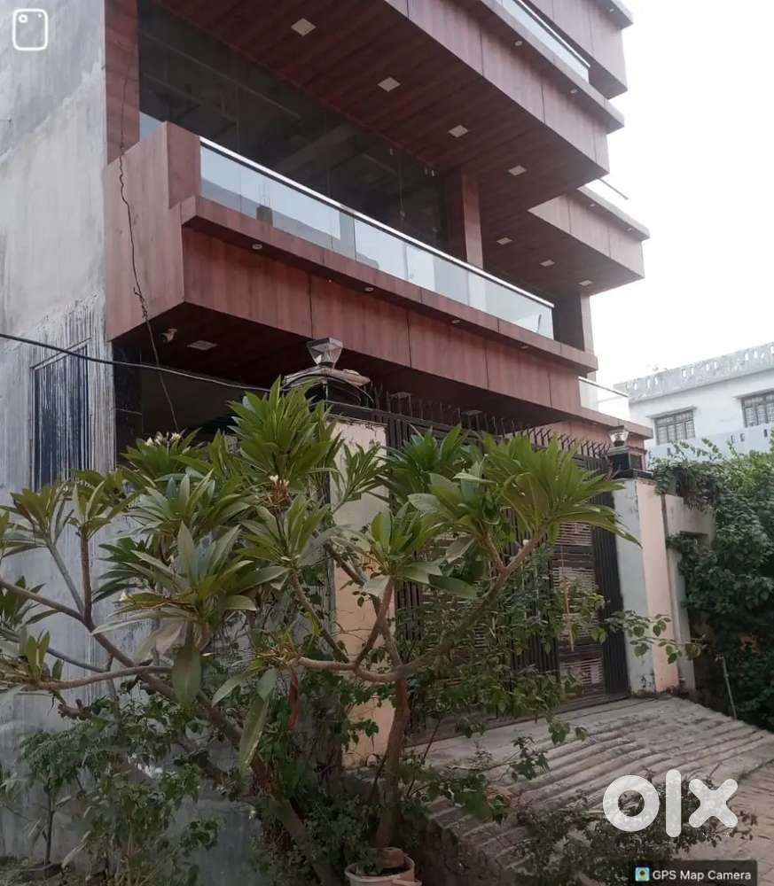 One Room With Latbath & Kitchen in Brijenclave Colony(Bhu -Dlw Road)