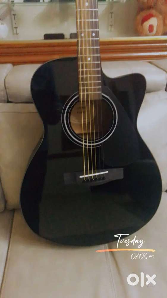 Yamaha FS80C Guitar