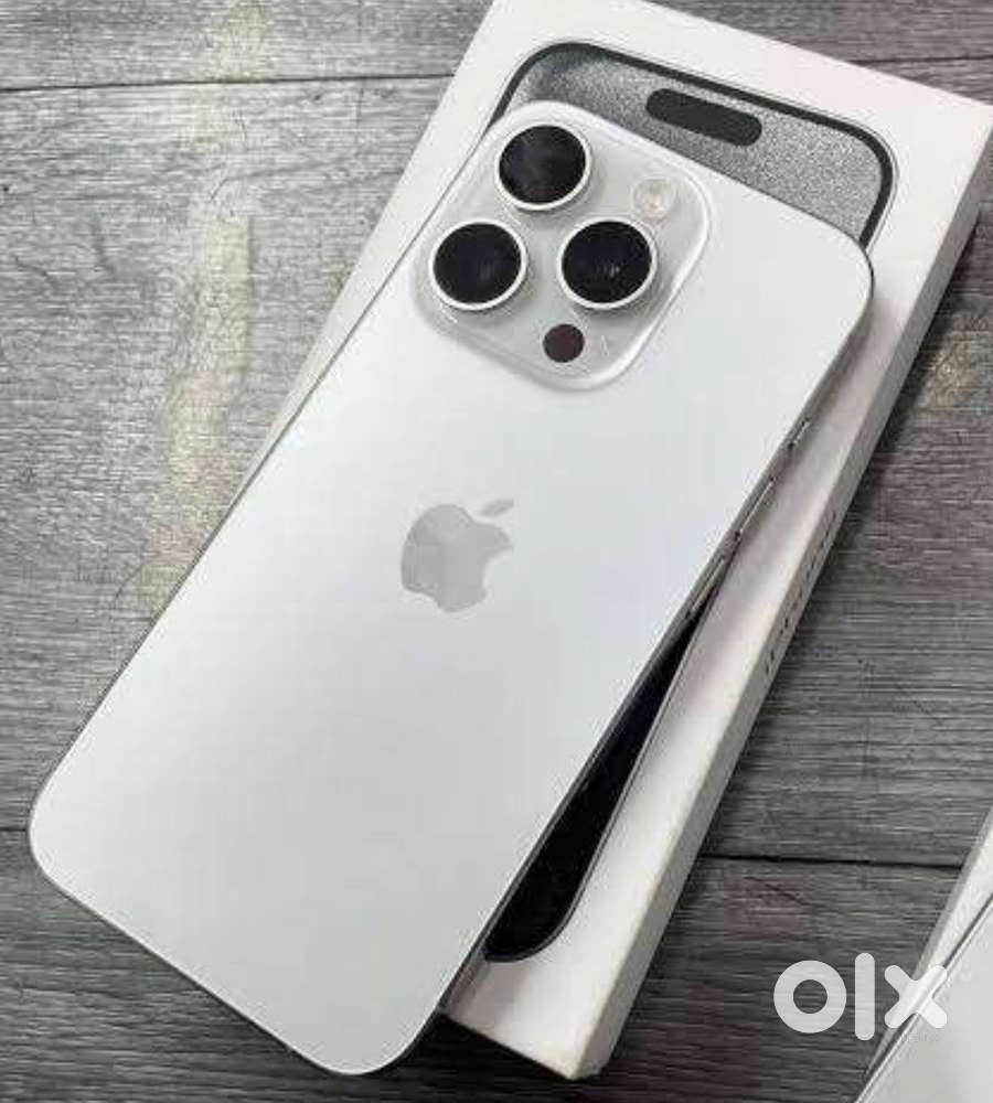 IPhone 15 Pro 128GB full fresh aaj tk nhi khula h