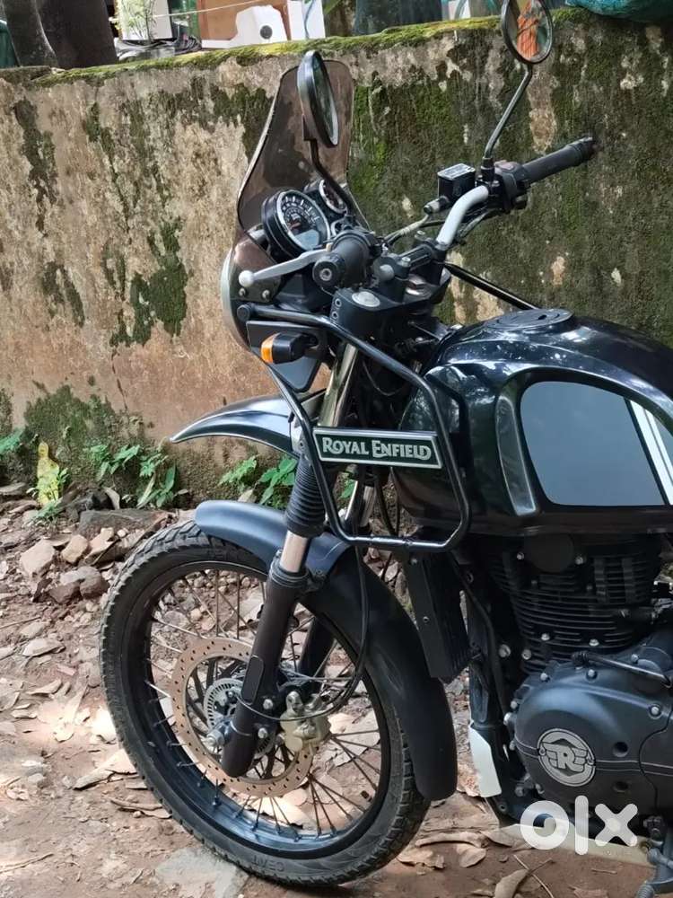 Good condition,Owner 2, spre keys, shoroom service, recetly servicd,