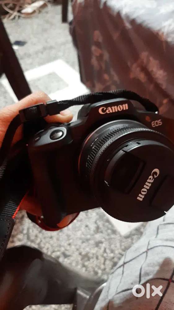 Only 2 time Used Canon R50 Camera with bill box