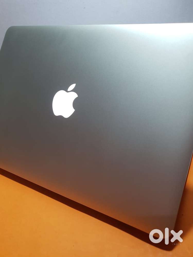 Macbook Air 2017 8GB RAM 128GB SSD Mint Condition