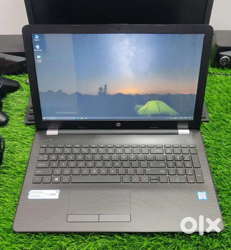 hp pavillion i3 laptop like new condition