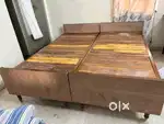 2 x Single bed wooden