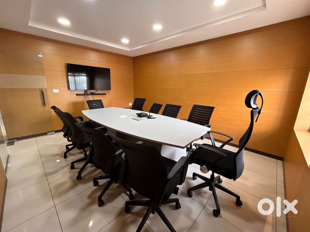 Kakkanad 2500 Sqft Furnished office space