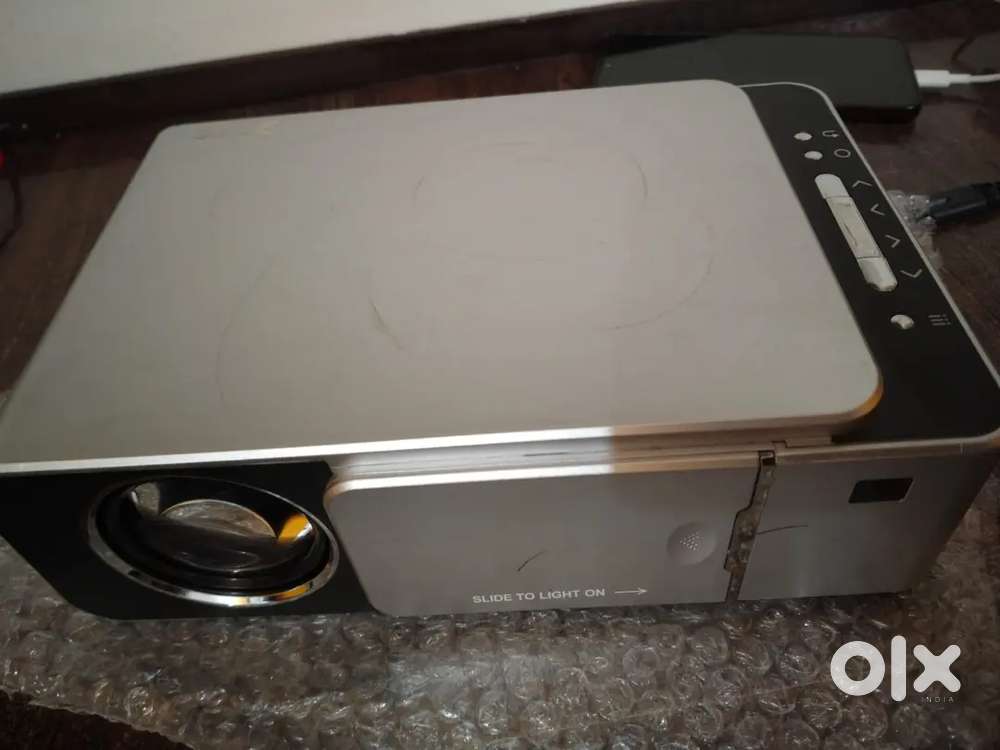 Zync t6 android projector good condition
