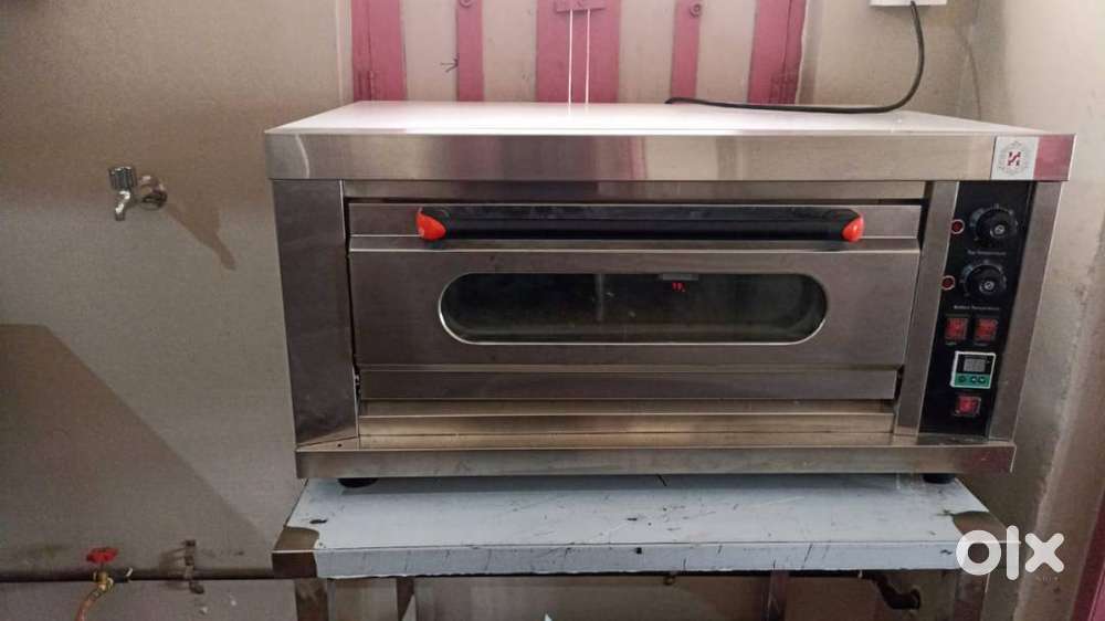 Restaurant and Cloud kitchen equipment's good condi