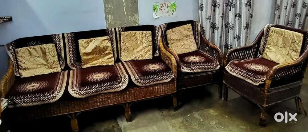 3+1+1 cane sofa with foam of Good quality +  table with tampered glass