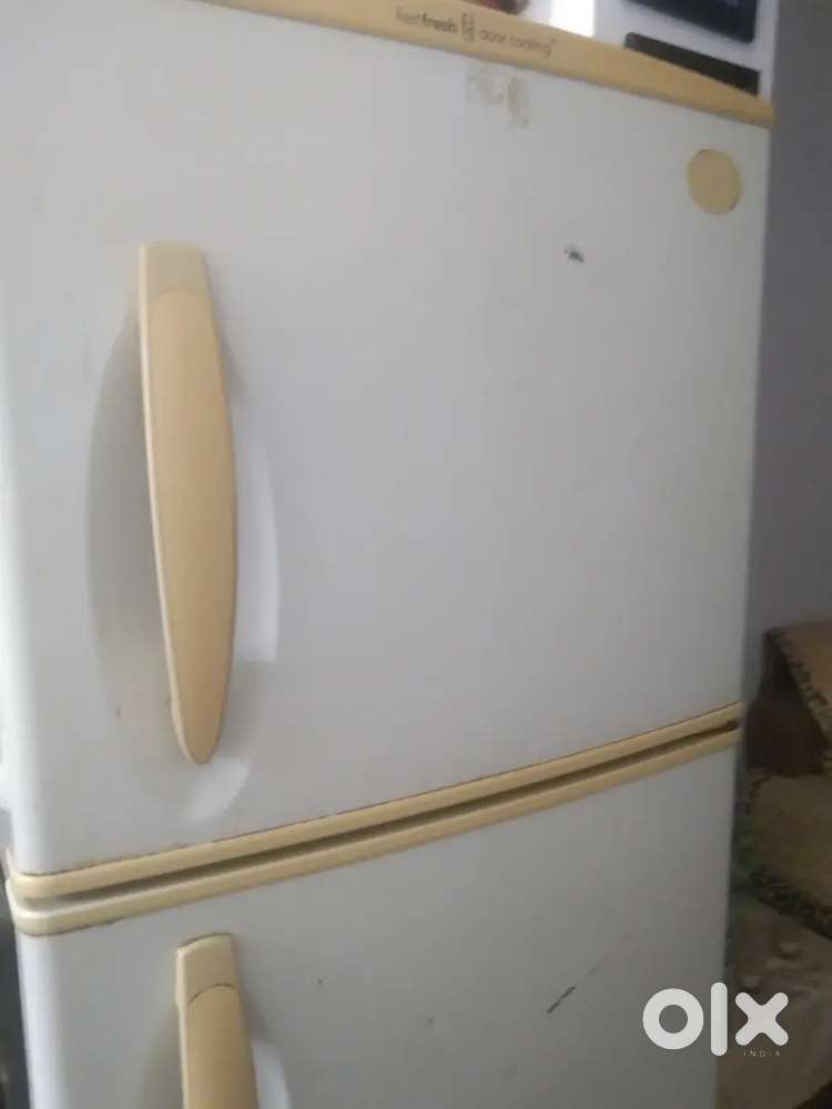 LG fridge in good condition