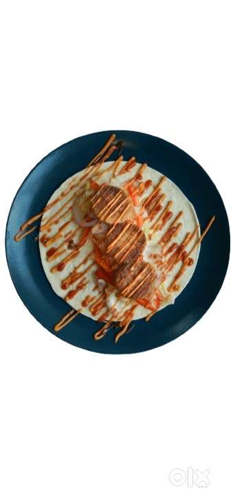 Looking for female cashier for a cafe