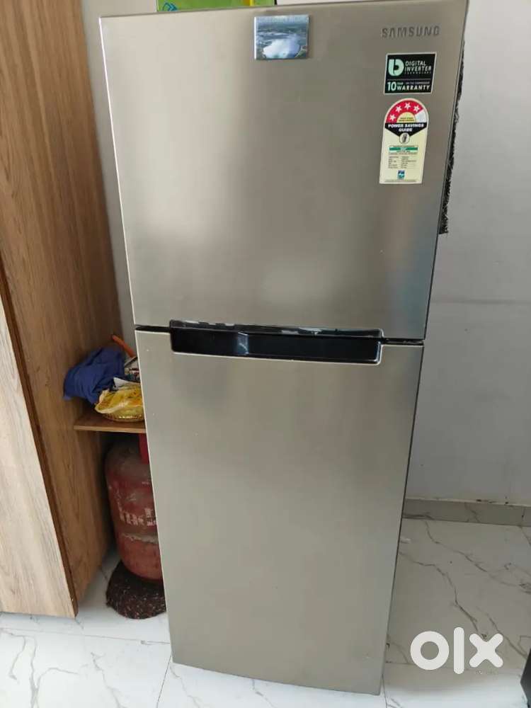 Samsung working Excellent condition.Fresh condition with all accesry