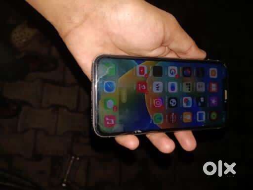 I phone x battery h 100
