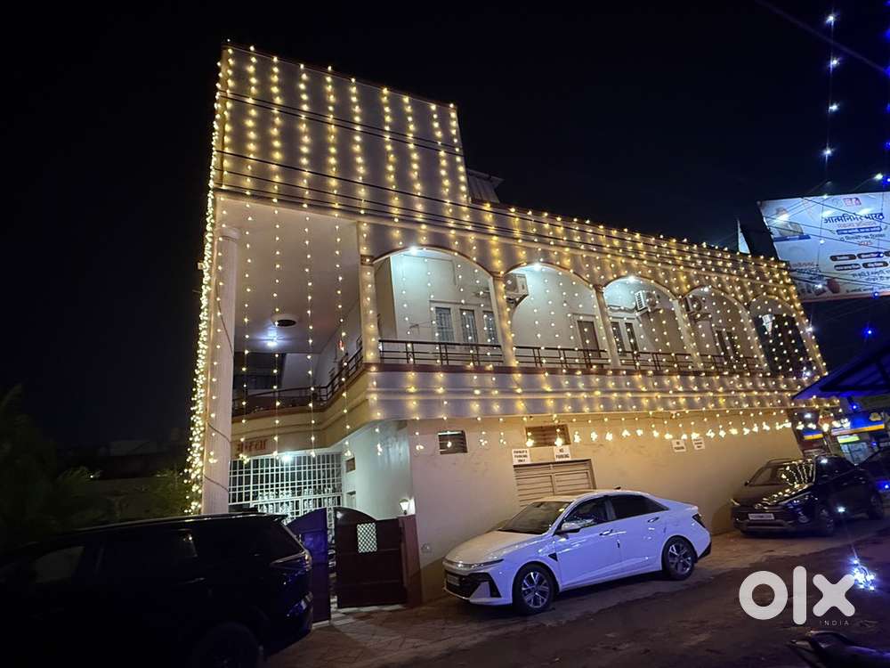 Bachhe ko samhalne ke liye ek ladki chahiye