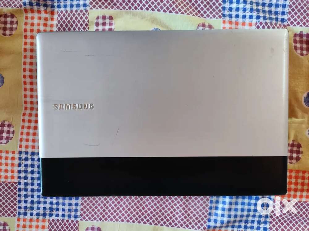 Samsung NP-RV515 Laptop