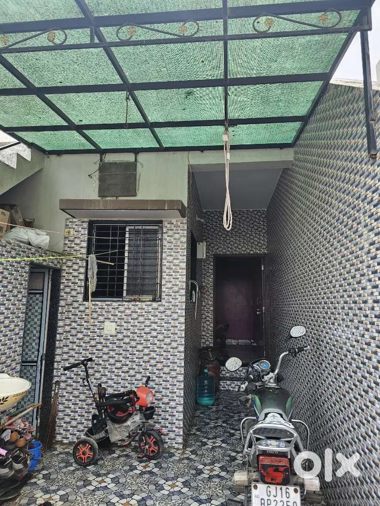 1 bhk semi furnished home on sell