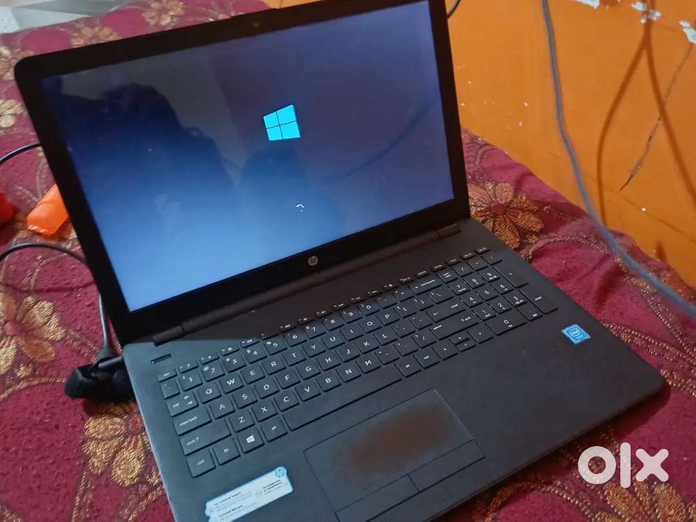 HP leptop Windows 10 pro 4GB Ram New Condition