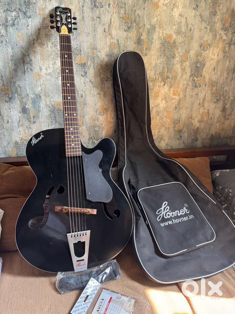 Hovner Accoustic Guitar