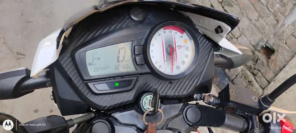 TVs RTR 160 3 year old good condition okay