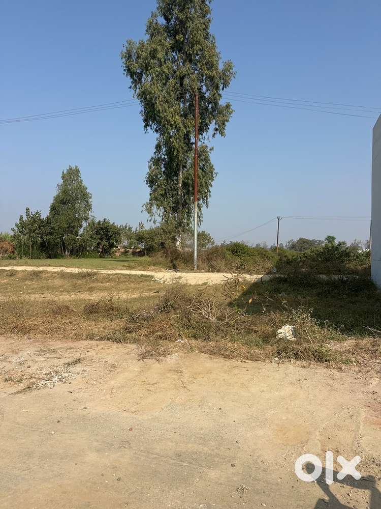 20 Feet की रोड पर प्लॉट ख़रीदे