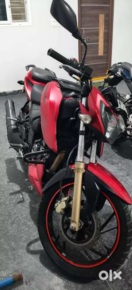 TVs Apache RTR 200