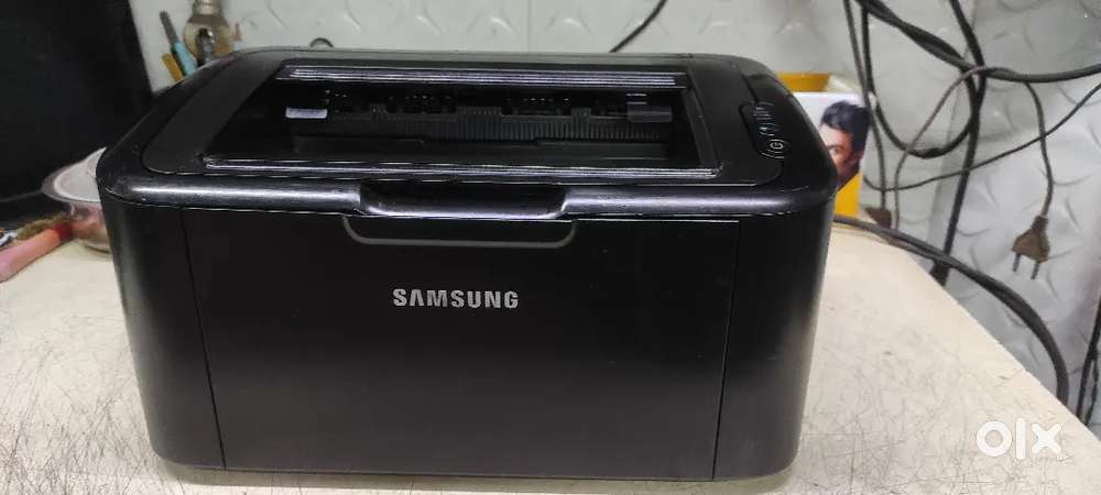 Samsung Laser printer ml 1666 B&W starting price 3000 with new toner
