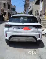 Maruti Suzuki Fronx Delta Petrol+CNG