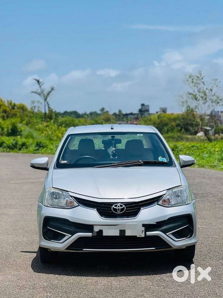 Toyota Etios 1.5 V, 2017, Petrol