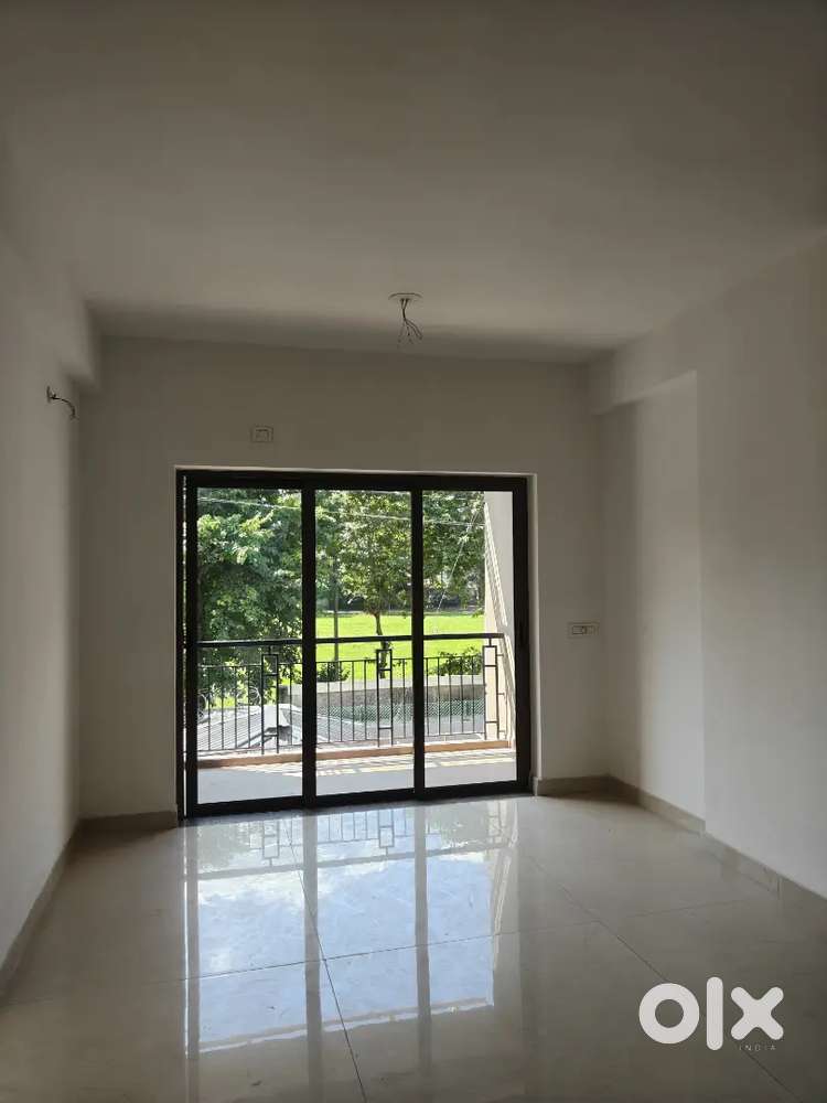 2 bhk chake post Vega circle Mall