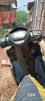 Yellow and black colour, 30 mileage