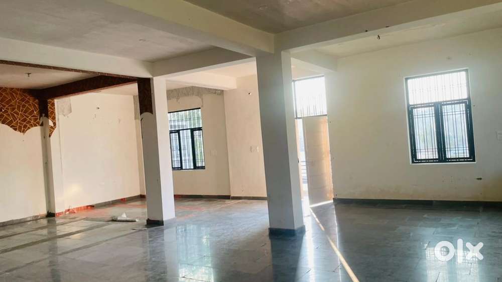 sanganer thana airport ke pass hole rent per