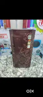 5 star rating meroon colour flower design refrigerator.      %/320098