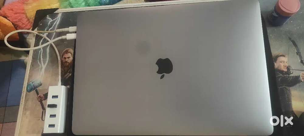 Apple macbook pro i9