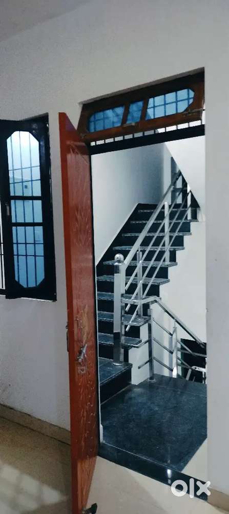 1 Hal and 1 Room with bathroom and kitchen