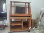 Computer table