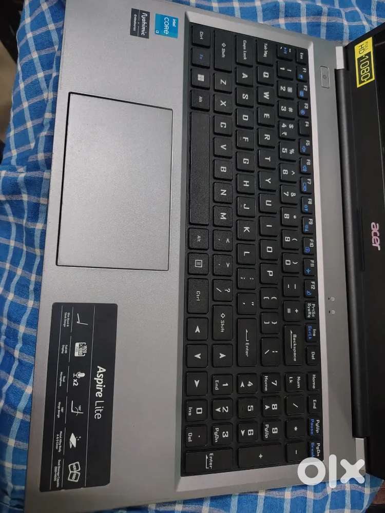 Acer laptop (brand new condition)