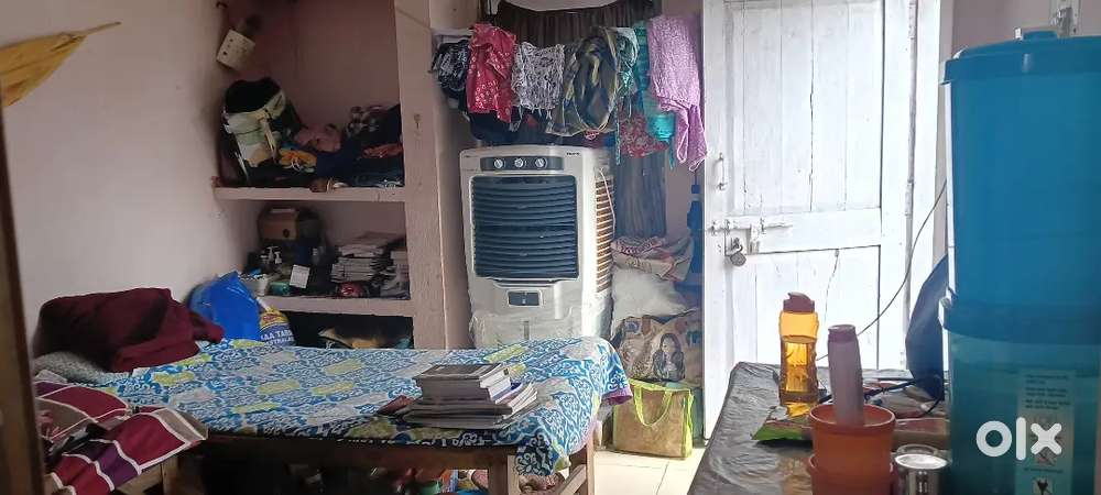 Girl roomate required