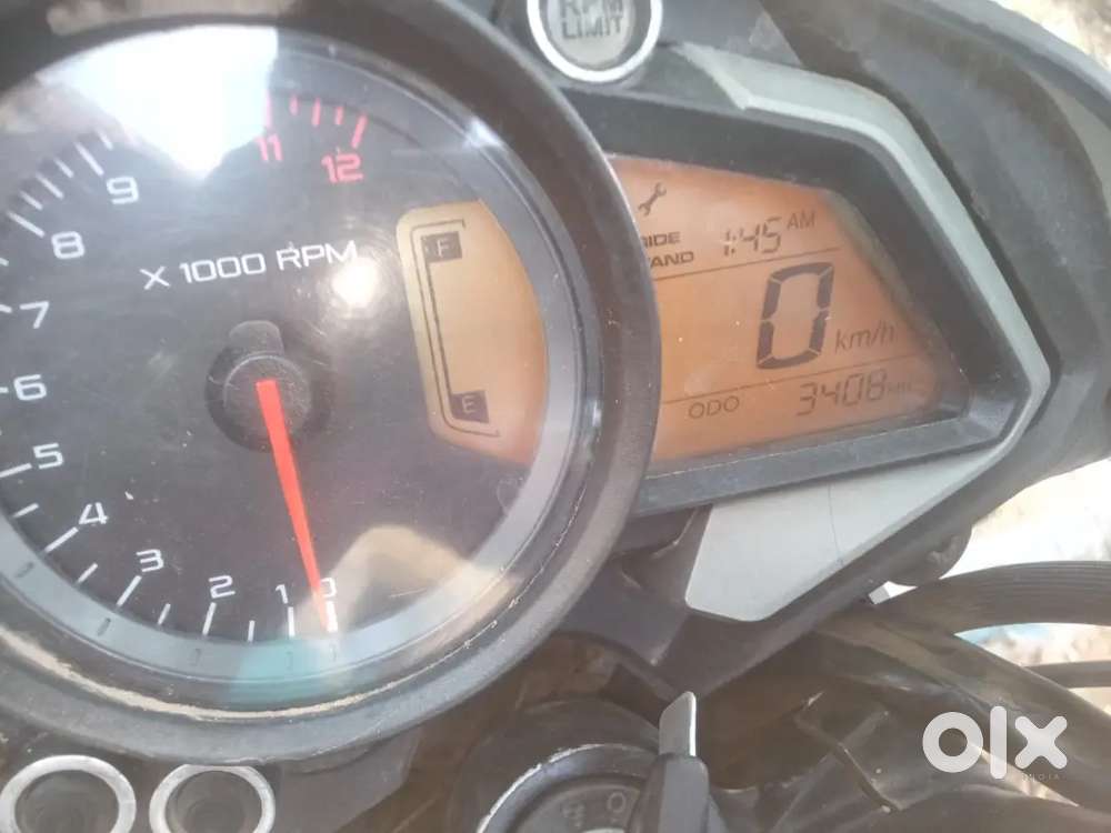 RED BAJAJ PULSAR NS160 FOR SALE