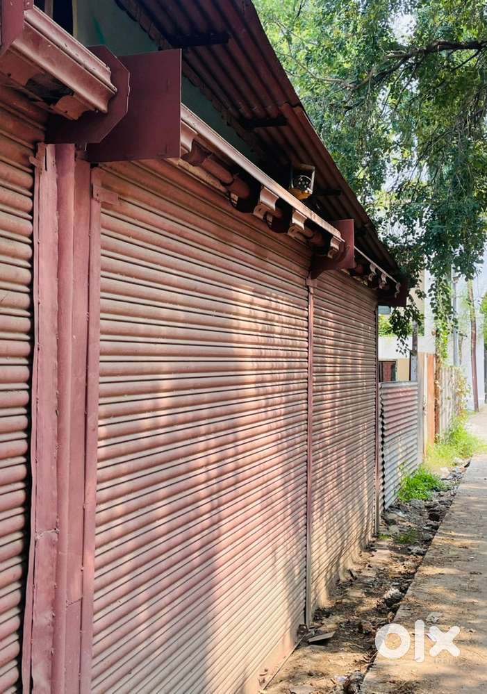 1700sq area for rent