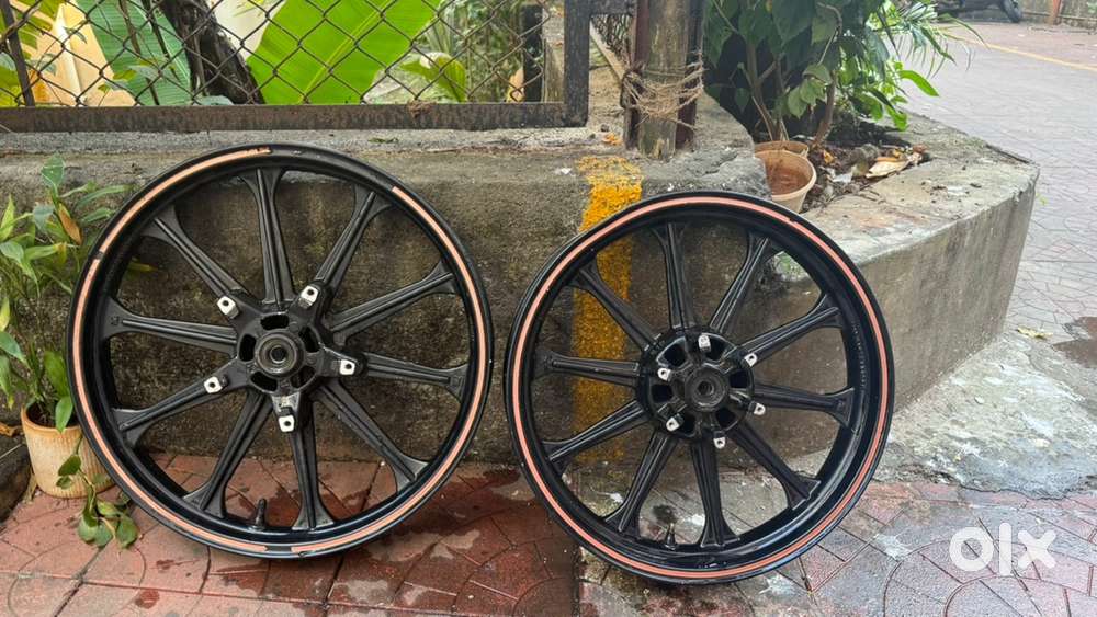 Original Classic 350 Alloy Wheels (Front & Rear) - Genuine RE Set