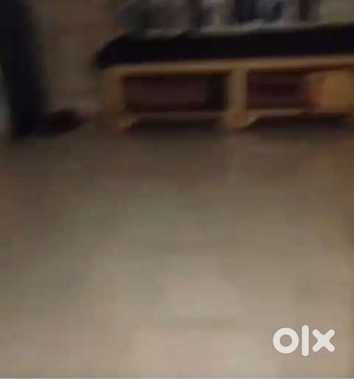 bed spaces on daily basis for girls rs 500 per person with  bathroom