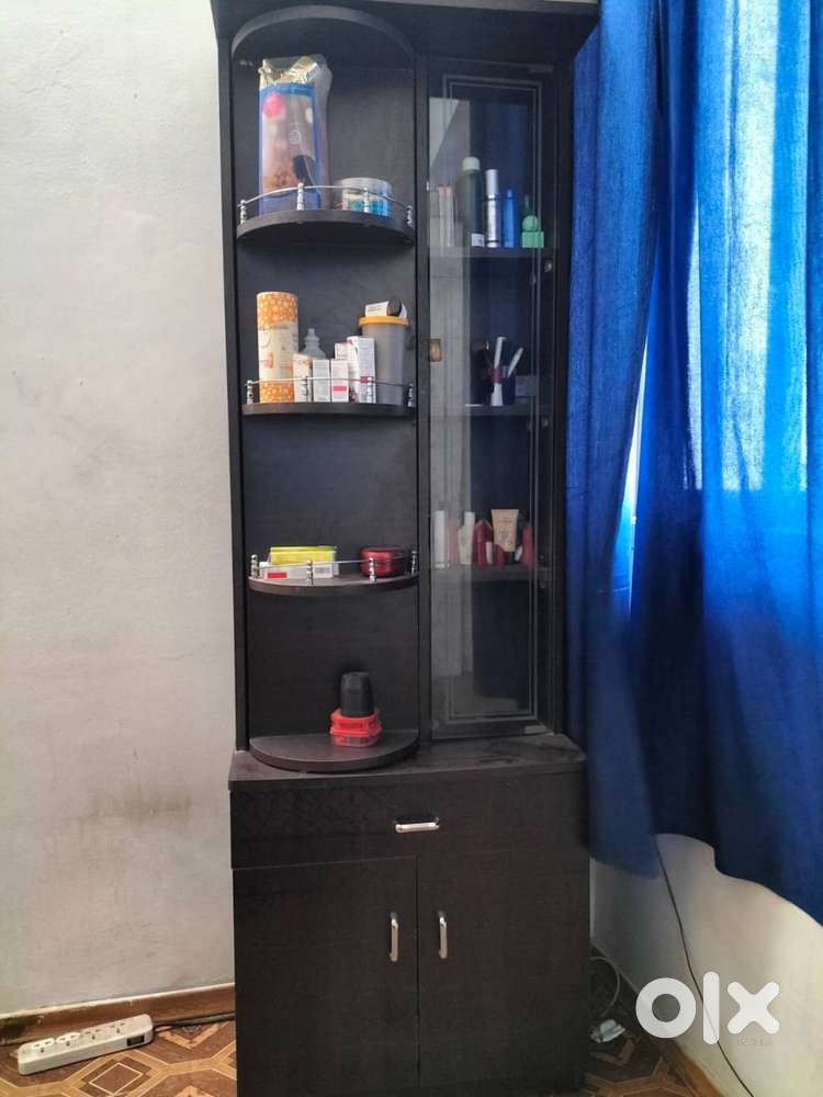 Dressing table in good condition